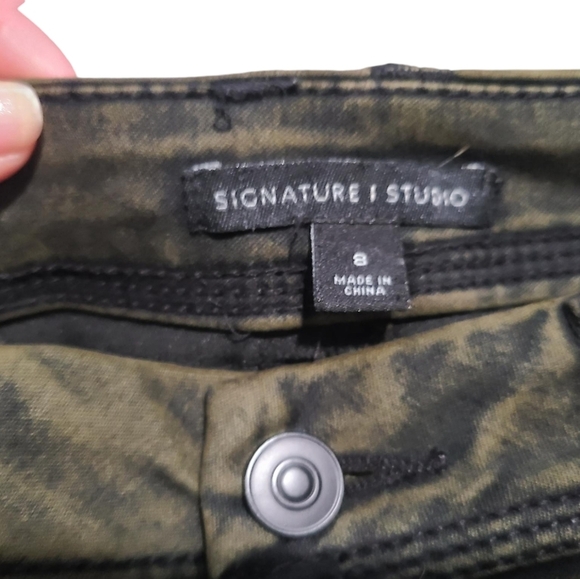 SIGNATURE STUDIO Gold wash/black skinny jeans 8 - Picture 3 of 6